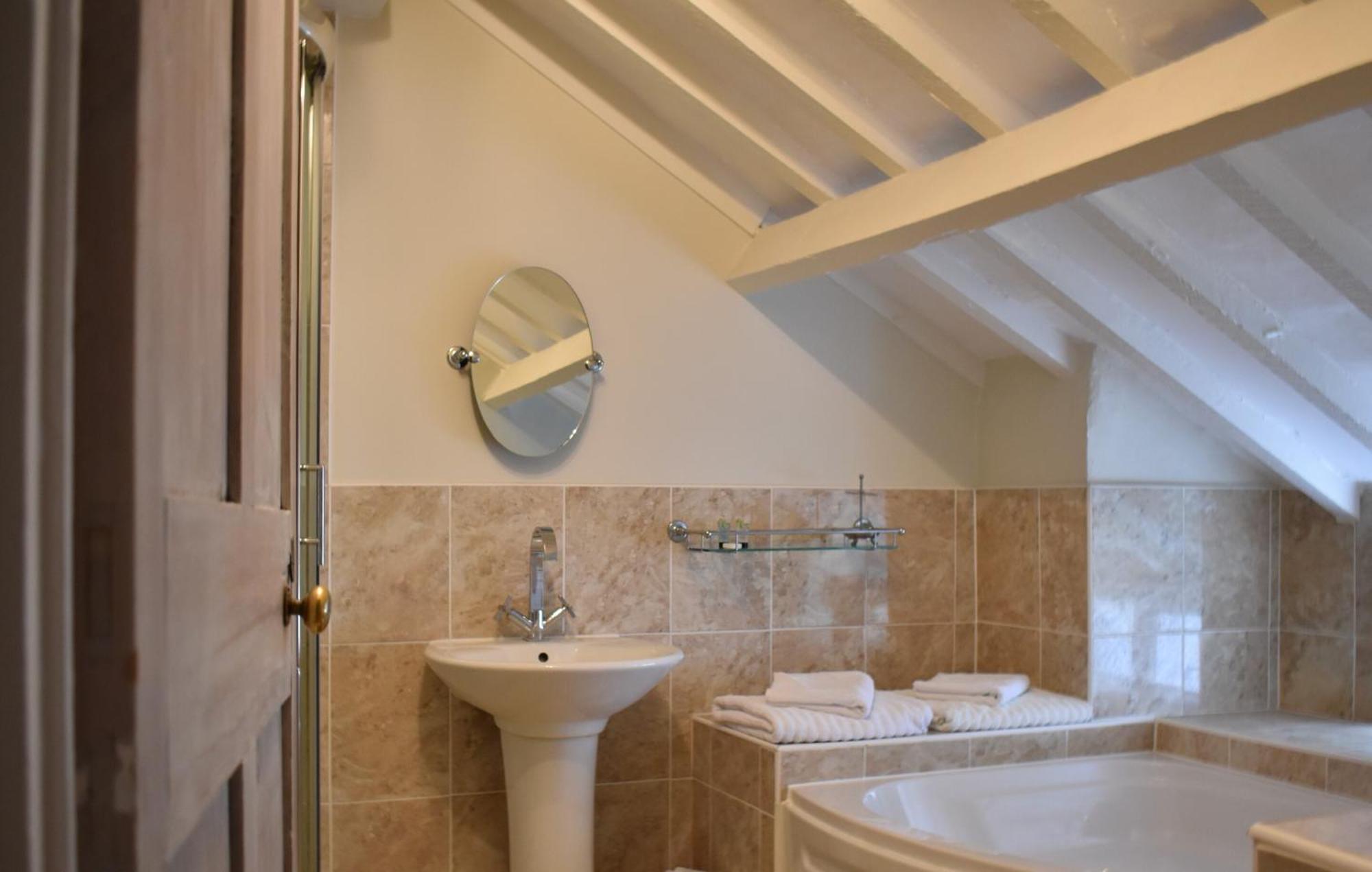 Davenford Cotswold Gardens Bed and Breakfast Stow-on-the-Wold Εξωτερικό φωτογραφία