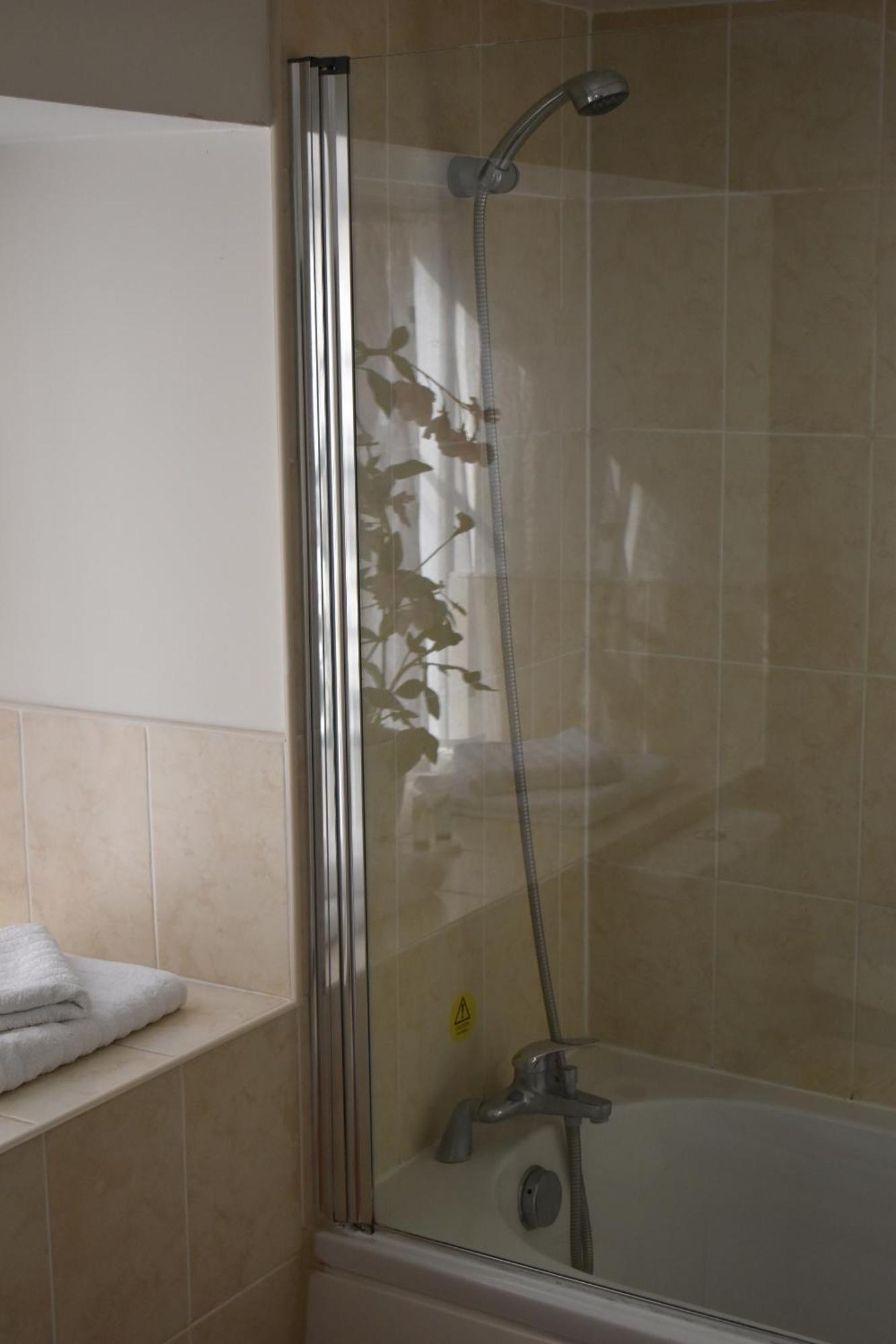 Davenford Cotswold Gardens Bed and Breakfast Stow-on-the-Wold Δωμάτιο φωτογραφία